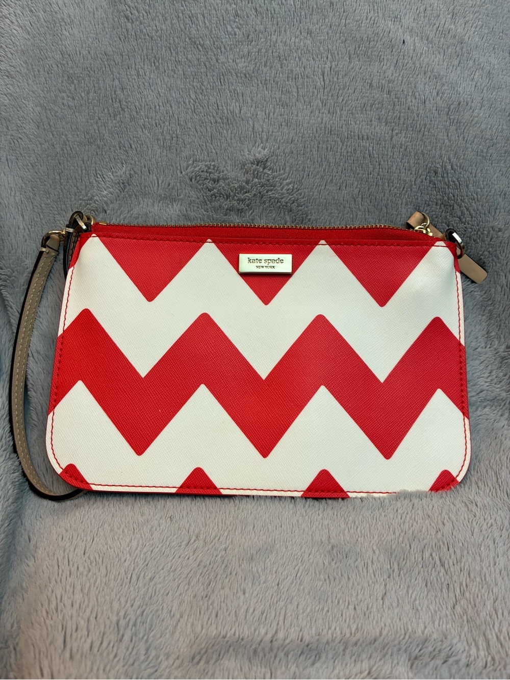 kate spade Red & White Chevron Wristlet with Detachable Strap